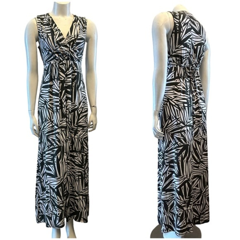 Mario Serrani Olive Green And Cream Geometric Maxi Dress
